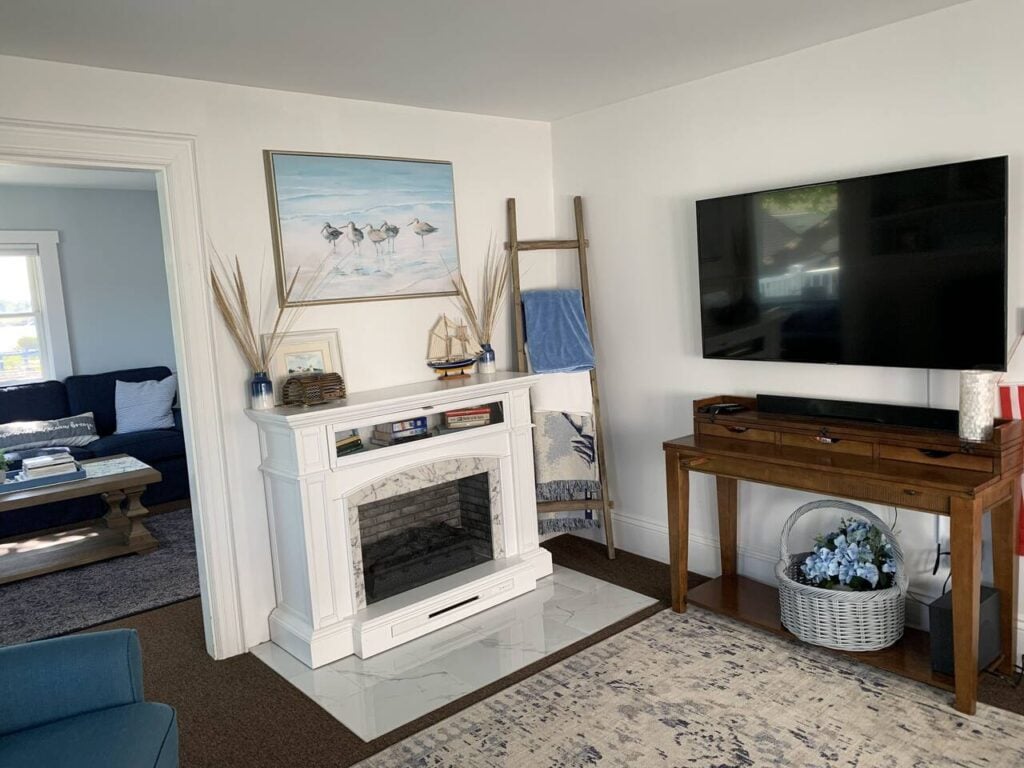 Cozy living room with fireplace decor